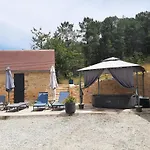 Feriehus Maison Pour 5 - Grande Jardin Et Terrasse - Jacuzzi