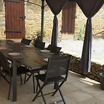 Maison Pour 5 - Grande Jardin Et Terrasse - Jacuzzi *